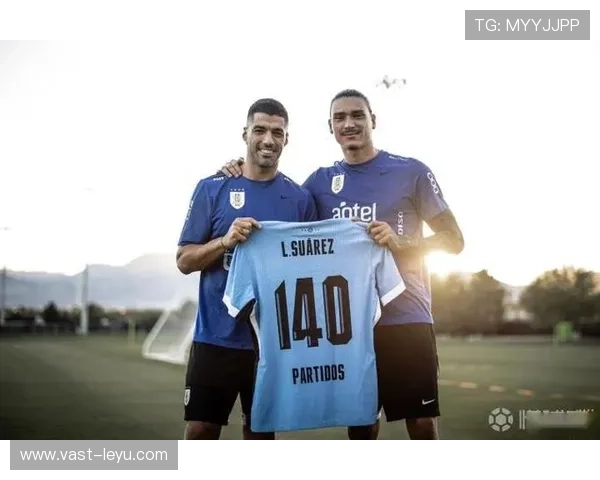 努涅斯与苏亚雷斯：乌拉圭中锋传承与断层解析