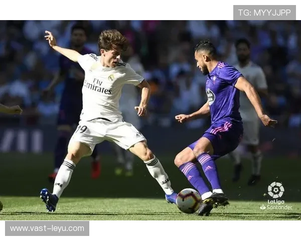 在高控球体系下克罗斯与莫德里奇传球分布转移趋势