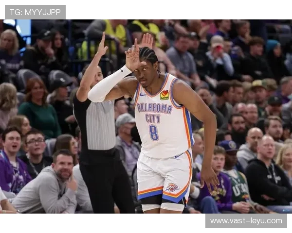 组织者杰伦·威廉姆斯挡拆制造错位，组织效率胜上季