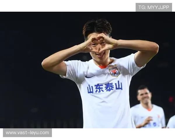 山东泰山领先就崩盘，问题显现，对关键战稳定性形成制约