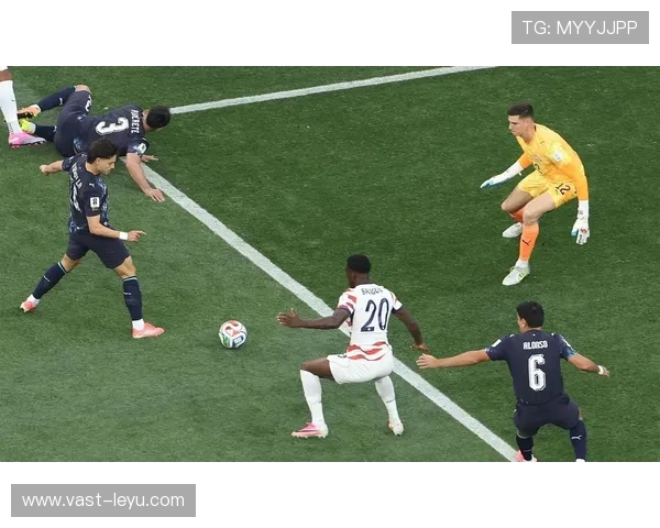 2026世界杯法国1-0巴拉圭，球队以零封方式晋级八强